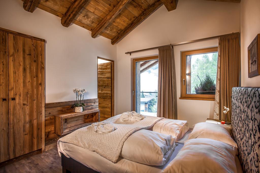 Chalet Stefan - Apartments La Villa  Room photo